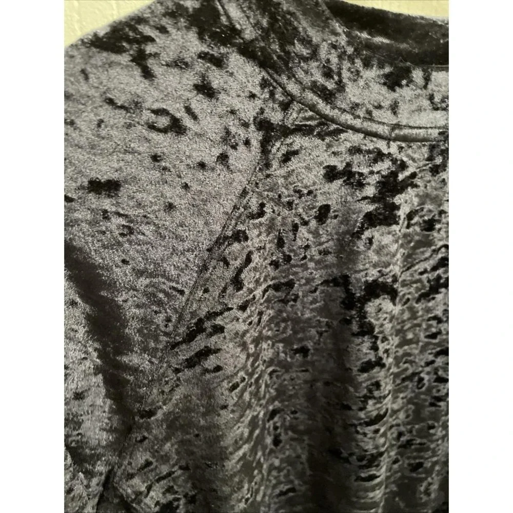 Crushed Velvet Size‎ 8 Long Sleeve Black